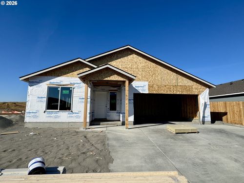 885 E Kinsley Ave, Hermiston, OR, 97838-2359 | Card Image