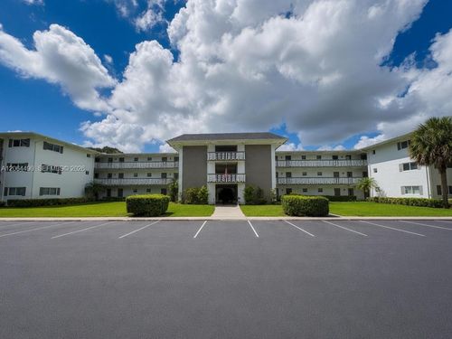 205-1201 Hillcrest Ct, Hollywood, FL, 33021-7832 | Card Image