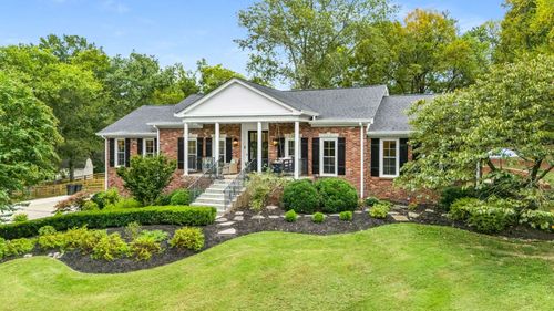 1203 Perkins Ln, Franklin, TN, 37069-4739 | Card Image