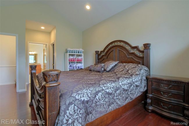 25-Primary-Bedroom-2nd-View.jpg | Image 24