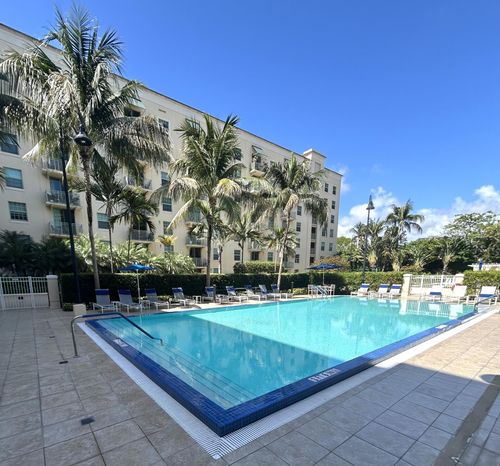 338-610 Clematis St, West Palm Beach, FL, 33401-5398 | Card Image