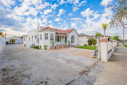 11639 Menlo Ave, Hawthorne, CA, 90250-2552 | Card Image