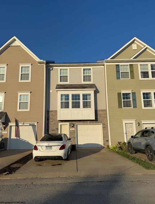 205 Birds Eye View Dr, Morgantown, WV, 26501-2298 | Card Image