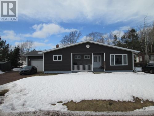 616 Main St, Bishops Falls, NL, A0H1C0 | Card Image