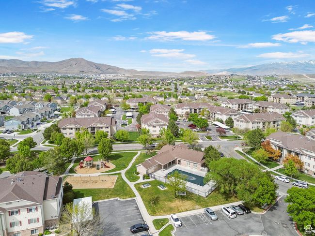 Aerial view of property and surrounding area with nearby suburban area and mountains | Image 31