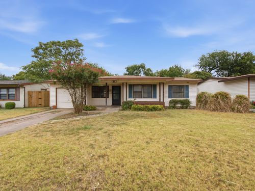 11731 Dorchester Dr, Dallas, TX, 75218-1556 | Card Image