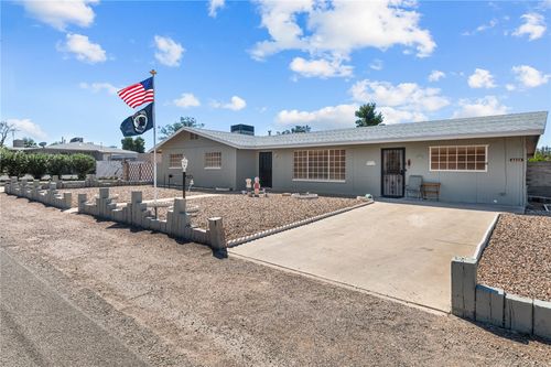 2209 Los Angeles St, Kingman, AZ, 86401-4794 | Card Image