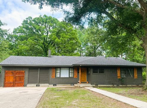 803 Maple St, Crossett, AR, 71635-3521 | Card Image