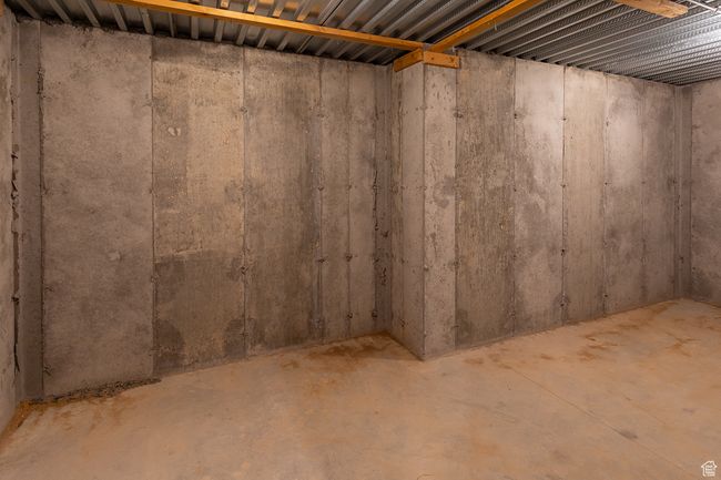 View of unfinished basement | Image 38
