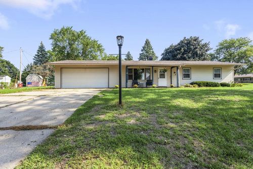 891 E Daffodil Street, Beloit, WI, 53511 | Card Image