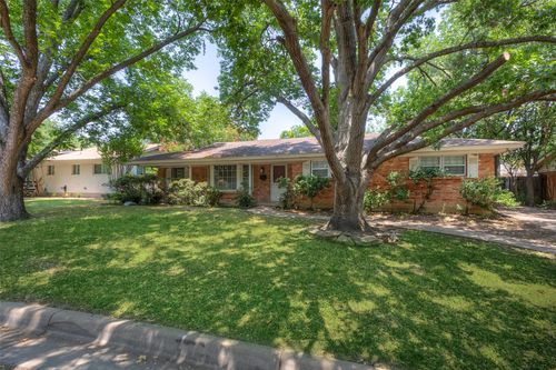 6948 Valhalla Rd, Fort Worth, TX, 76116-9115 | Card Image