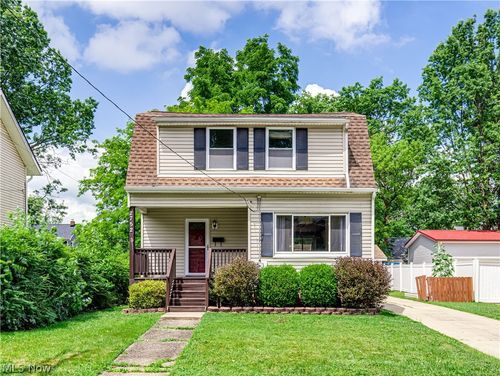 2752 6th St, Cuyahoga Falls, OH, 44221-2030 | Card Image