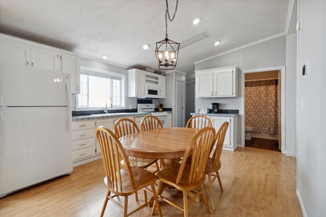 1515 Lakeside Dr, House other with 3 bedrooms, 2 bathrooms and null parking in Harbor Beach MI | Image 11