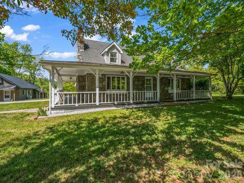 363 Etowah School Rd, Hendersonville, NC, 28739-9758 | Card Image