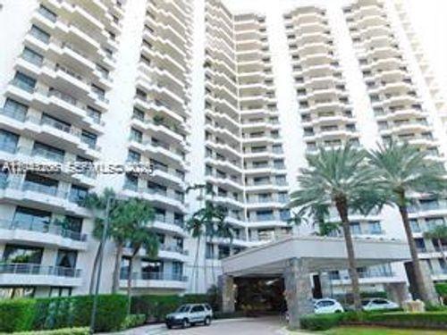 702-3300 Ne 191st St, Aventura, FL, 33180-2451 | Card Image