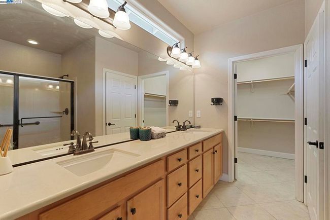 2961 Clear Point Way, House other with 2 bedrooms, 2 bathrooms and 2 parking in Manteca CA | Image 30