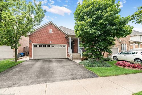 80 Vinifera Dr, Grimsby, ON, L3M5S6 | Card Image