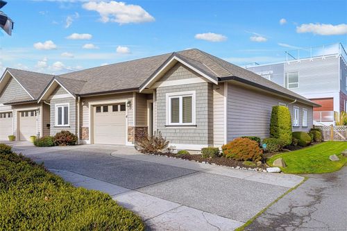 4-9625 Fifth St, Sidney, BC, V8L2W7 | Card Image