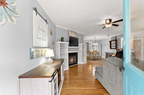 104 View St, Clarkesville, GA, 30523-5826 | Card Image
