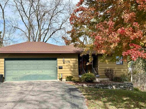 508 Locust St, Decorah, IA, 52101-2716 | Card Image