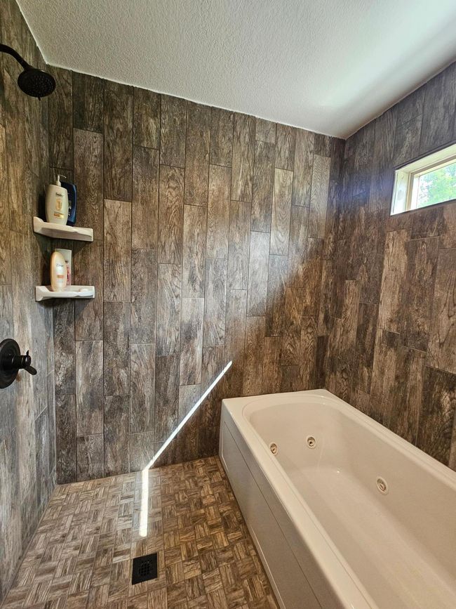 Custom tile surround in wet room | Image 28