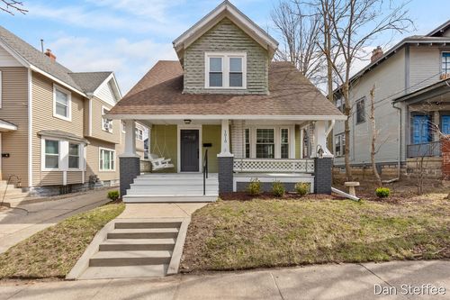 1010 Tamarack Ave Nw, Grand Rapids, MI, 49504-4126 | Card Image