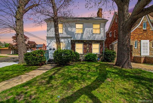 18112 Northlawn St, Detroit, MI, 48221-2514 | Card Image