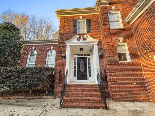 11931 Overlook Mountain Dr, Charlotte, NC, 28216-7775 | Card Image