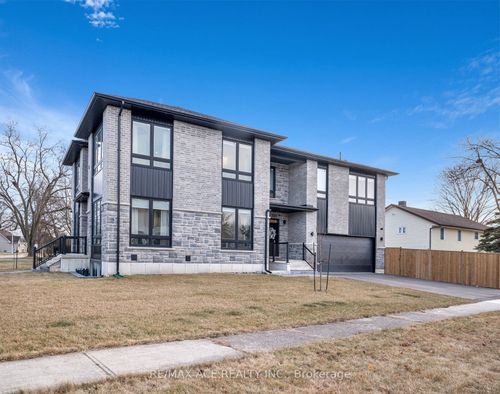 19 Burcher Rd, Ajax, ON, L1S2P8 | Card Image