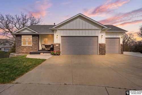 1757 Nw Flader Ct, Lincoln, NE, 68528-1944 | Card Image