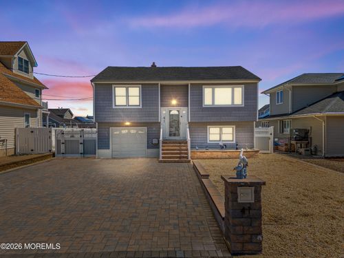 41 Pilot Rd, Toms River, NJ, 08753-2033 | Card Image