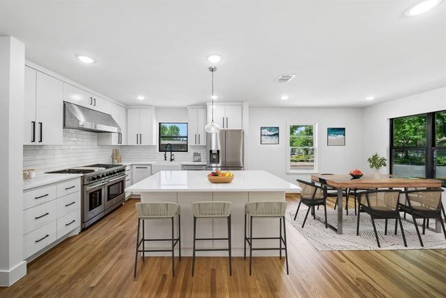 1719 Aggie Ln, House other with 4 bedrooms, 3 bathrooms and 4 parking in Austin TX | Image 4