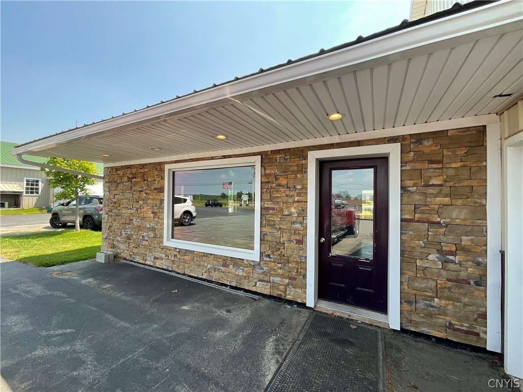32660 Us Route 11, Philadelphia, NY 13673