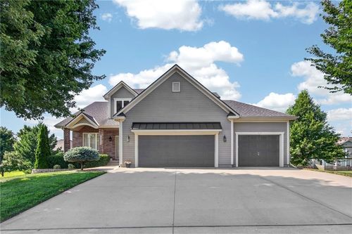 12203 Canna Ct, Peculiar, MO, 64078-7800 | Card Image