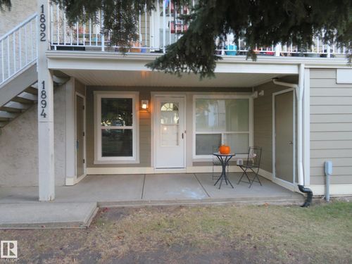 1894 111a St Nw, Edmonton, AB, T6J4T7 | Card Image