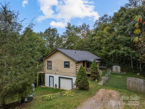 173 Blizzard Ridge Rd, Maggie Valley, NC, 28751-0495 | Card Image