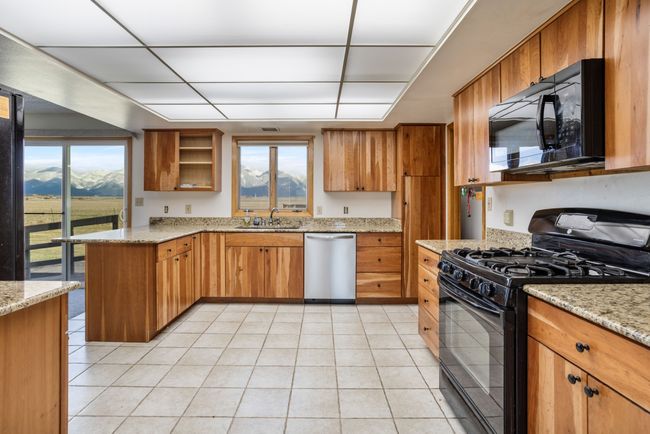 57012 Mt Hwy 212, House other with 4 bedrooms, 3 bathrooms and null parking in Charlo MT | Image 8