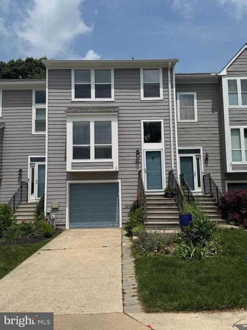 7804 Old Farm Ln, ELLICOTT CITY, MD, 21043-6967 | Card Image