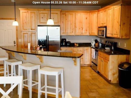 425 240th Ave, Arnolds Park, IA, 51331-4402 | Card Image