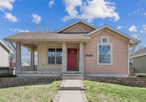 1009 10th St Nw, Cedar Rapids, IA, 52405-2409 | Card Image