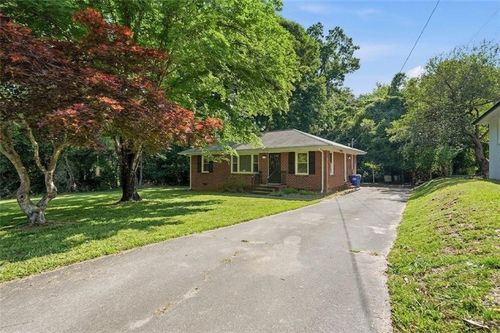 243 S Myrtle St, Winder, GA, 30680-1727 | Card Image