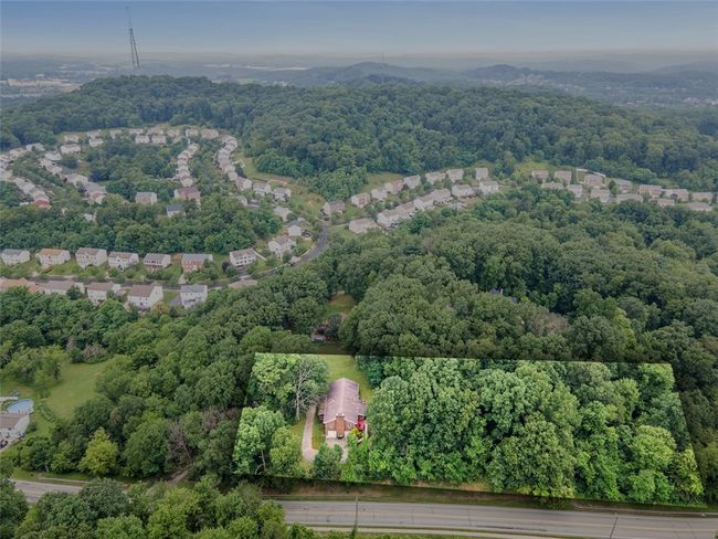 1082 N Boundary Rd, House other with 3 bedrooms, 1 bathrooms and 3 parking in Cranberry Twp PA | Image 45