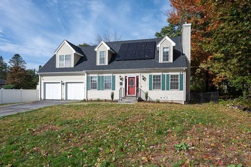 3 Carter Way, Worcester, MA, 01609-1056 | Card Image