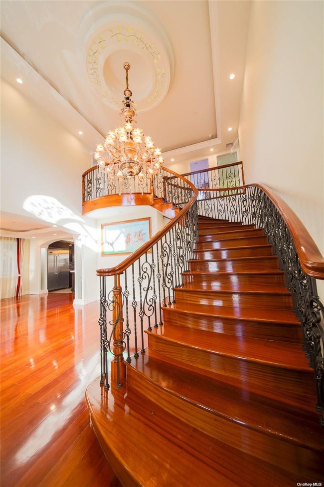 26-25 211 Th St, House other with 5 bedrooms, 7 bathrooms and null parking in Bayside NY | Image 7