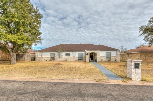 3218 Briargrove Ln, San Angelo, TX, 76904-7320 | Card Image