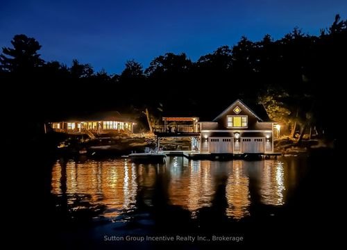 12 Ouno Island, Muskoka Lakes, ON, P0B1J0 | Card Image