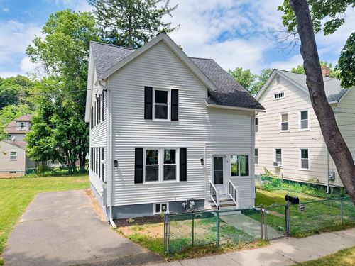 62 Field Street, West Springfield, MA, 01119 | Card Image