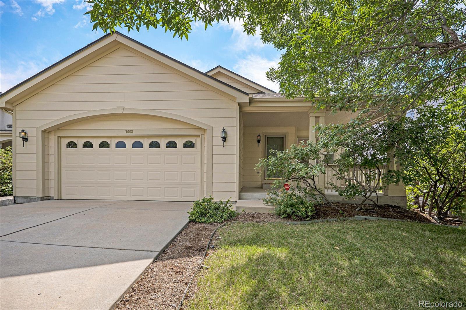 Grizzly Ct, Littleton, CO 80125