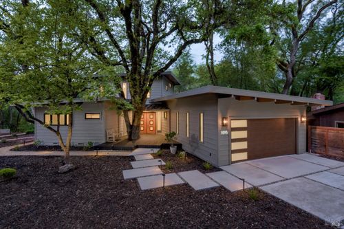 1095 Robertson Rd, Glen Ellen, CA, 95442 | Card Image