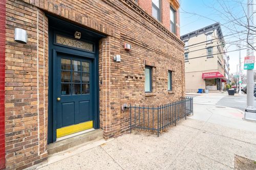 7-550 1st St, Hoboken, NJ, 07030-6553 | Card Image